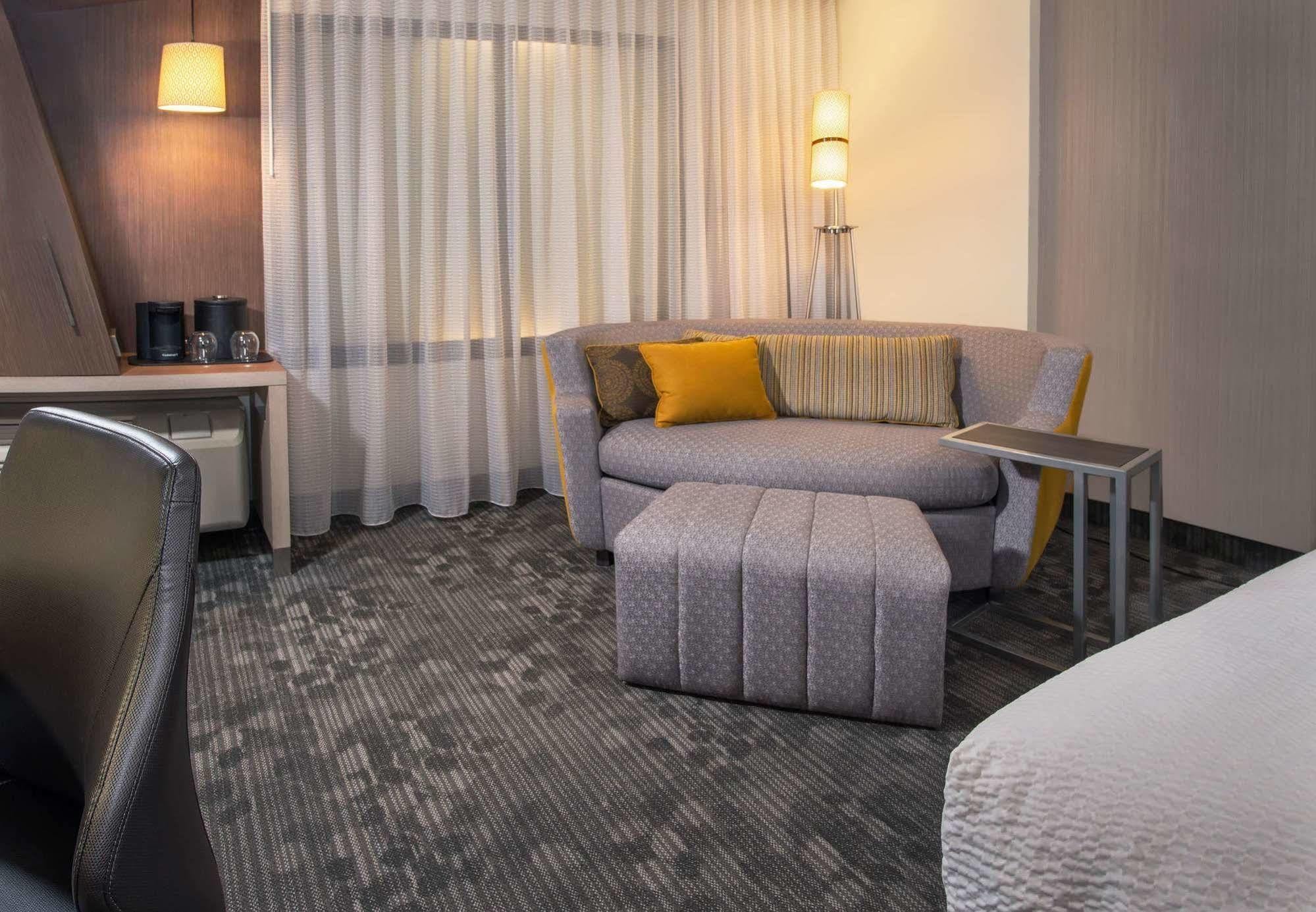 Courtyard By Marriott El Paso East/I-10 Exterior foto